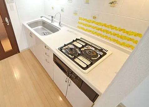 キッチン　同タイプ部屋　参考写真です