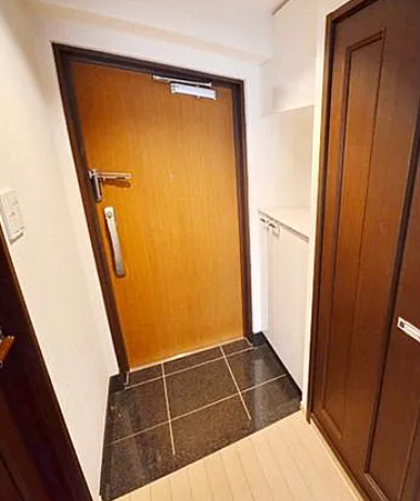 玄関　同タイプ部屋　参考写真です