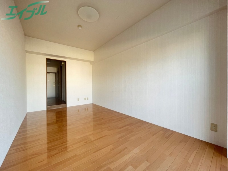 居室・リビング　別部屋同タイプ