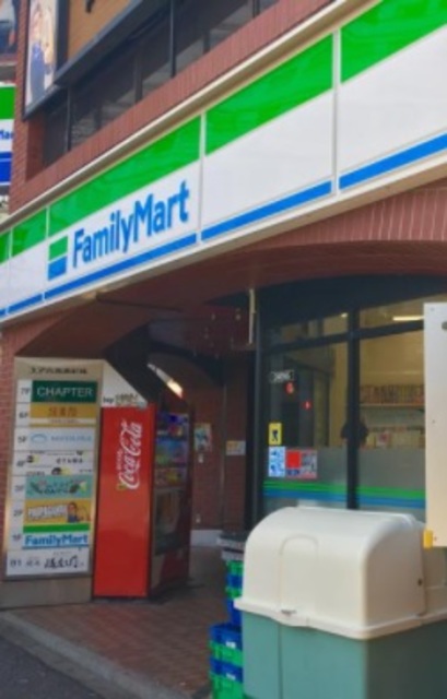 コンビニ　ファミリーマート六本木東店（コンビニ）まで132m