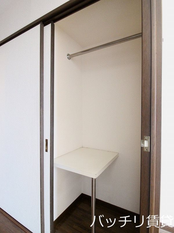 収納　別号室タイプの為、現状を優先いたします