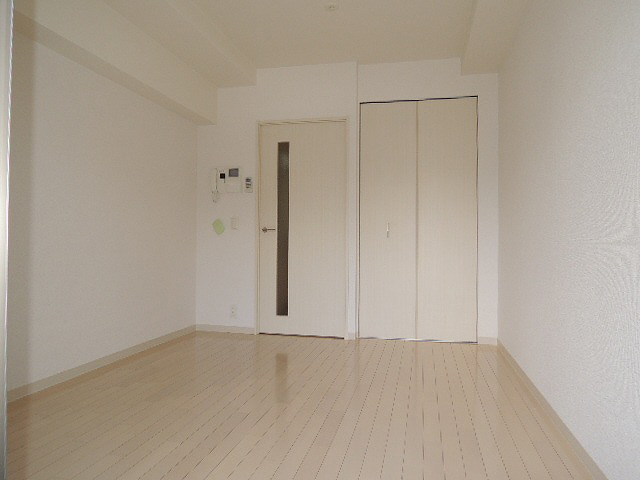 居室・リビング　写真は同マンションの違うお部屋のものです