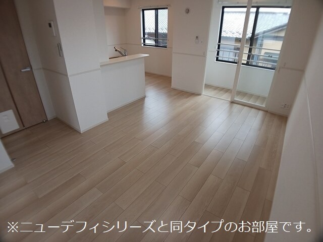 居室・リビング　図面と現状に相違がある場合には現状を優先