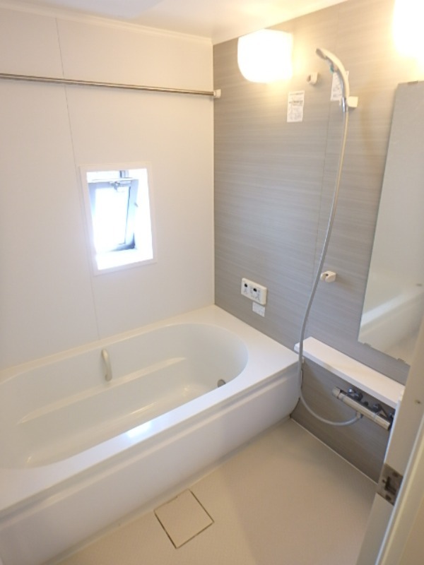 バス・シャワールーム　図面と現状に相違がある場合には現状を優先．．．