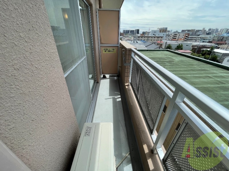 バルコニー　バルコニーはとても綺麗なので、外の空気を感じるのにベスト。