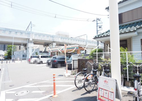 コンビニ　セブンイレブン（コンビニ）まで3924m