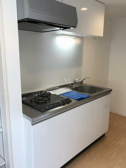 キッチン　※別号室の写真です。現況優先となります。