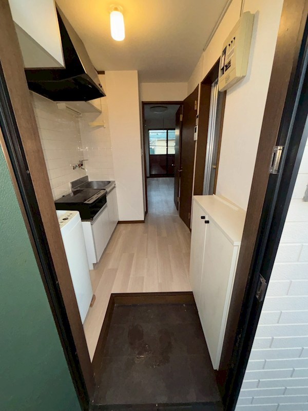 玄関　206号室写真参考