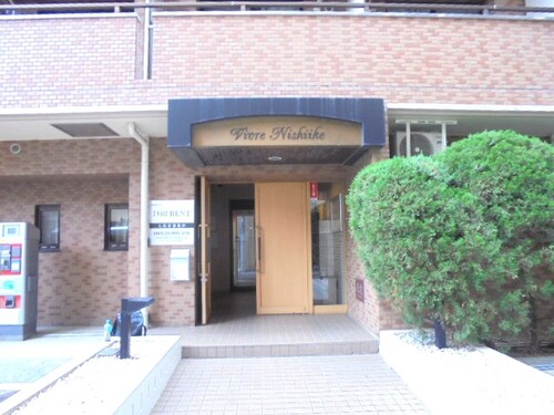 エントランス　エントランス外観　※2025.5撮影