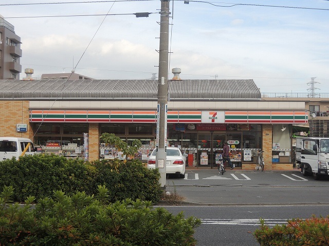 コンビニ　セブンイレブン「川崎南加瀬３丁目店」（コンビニ）まで261m