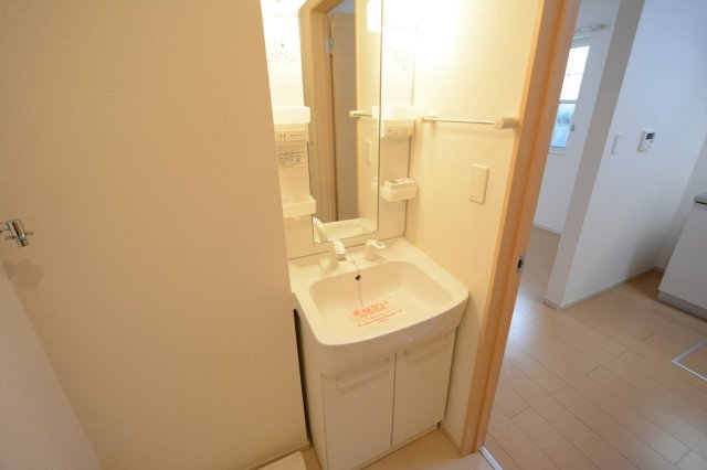 洗面設備　洗髪洗面化粧台付き♪