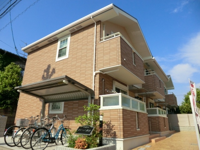 建物外観　TV付きインターホンついてます♪