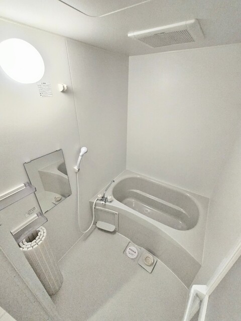 バス・シャワールーム　バスルーム