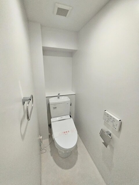 トイレ　洗浄便座