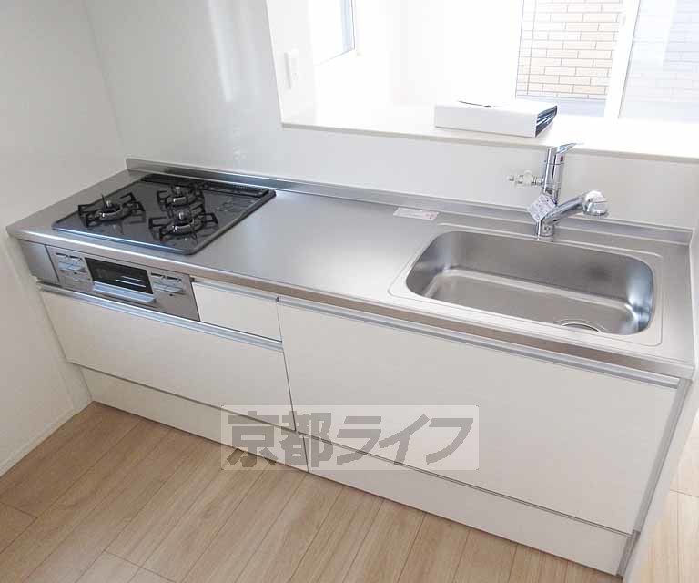 キッチン　嬉しいシステムキッチンです