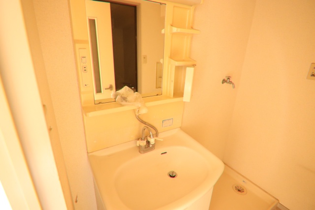 洗面設備　※別室の参考写真の為、現況優先です。