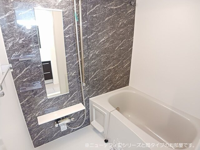 バス・シャワールーム　ゆったり過ごせるお風呂です