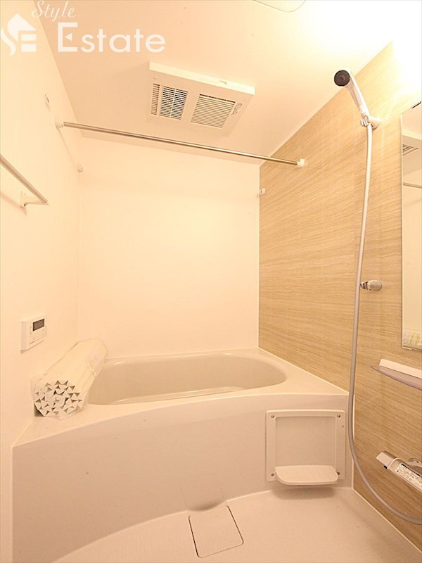 バス・シャワールーム　バスルーム