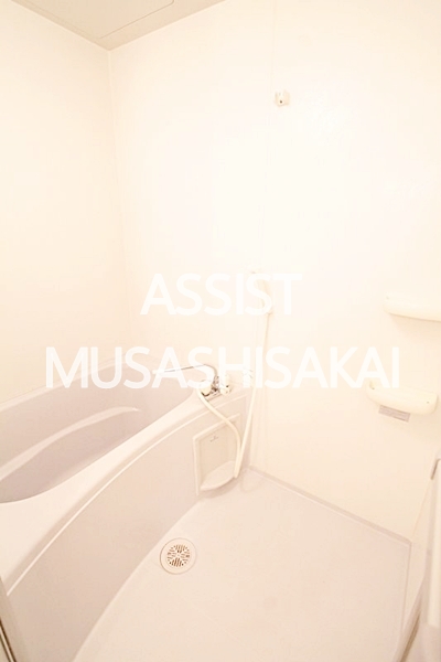 バス・シャワールーム　写真：設備同仕様の別物件です