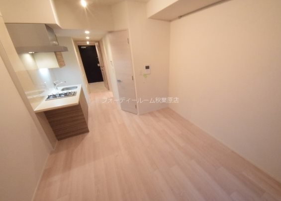 居室・リビング　別号室参考写真