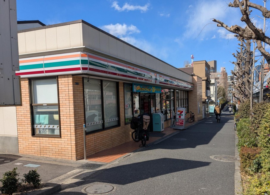 コンビニ　セブンイレブン西五反田6丁目店（コンビニ）まで219m