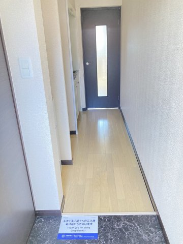 玄関　1階の写真です。