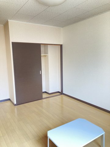 居室・リビング　1階の写真です。