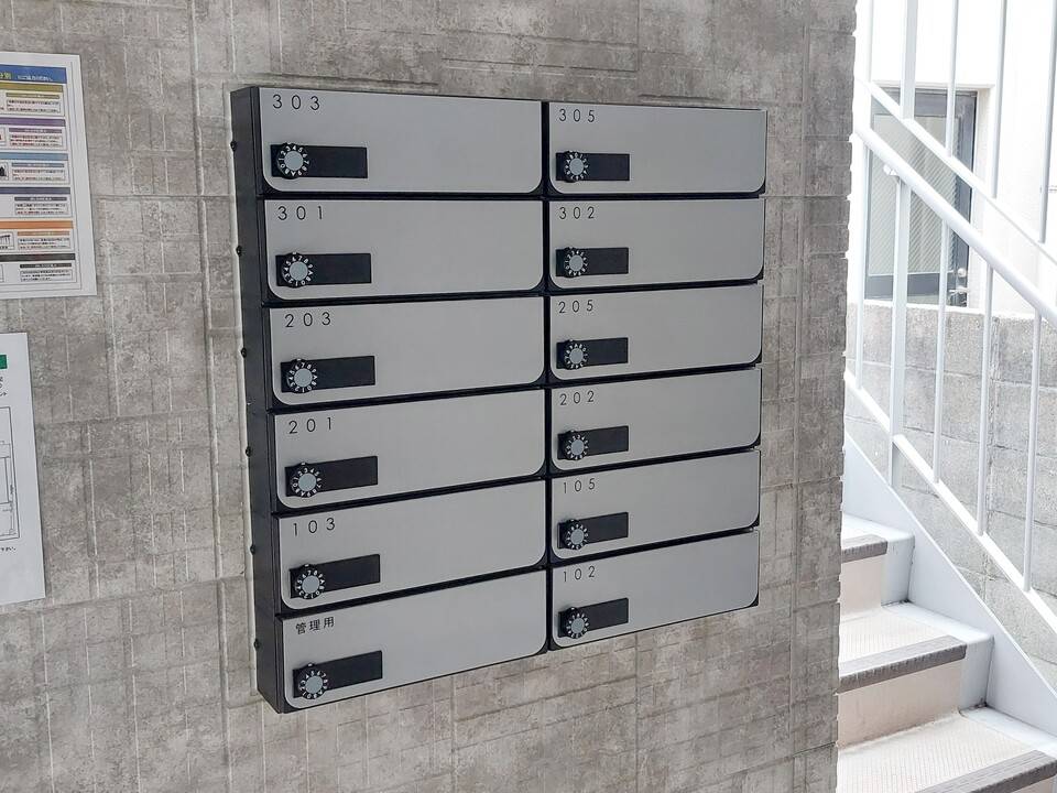 エントランス　メールBOX