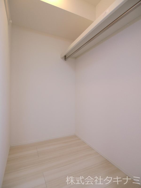 収納　ウォークインクローゼット