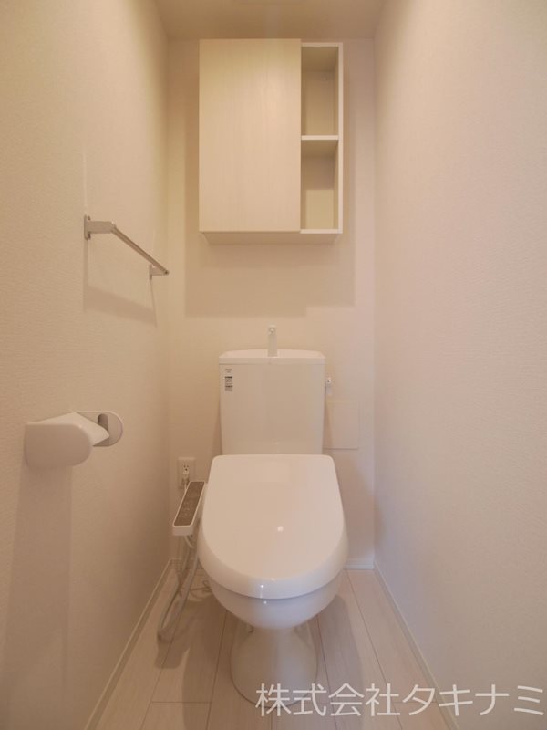 トイレ　温水洗浄暖房便座