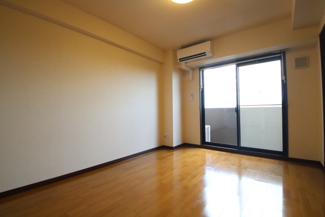 居室・リビング　※別室の参考写真の為、現況優先です。