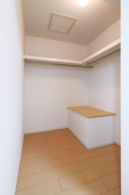 収納　図面と現状に相違がある場合には現状を優先