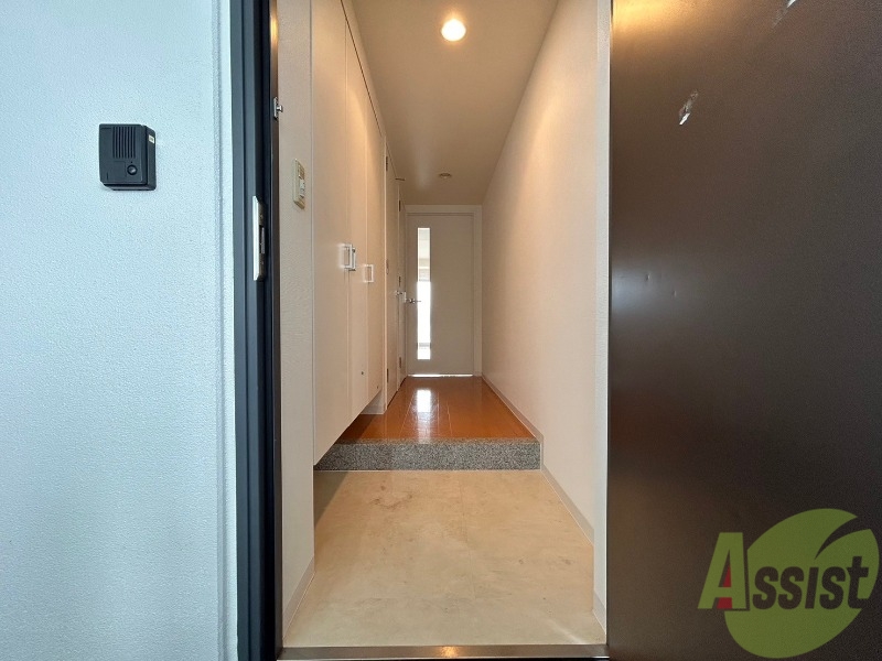 玄関　玄関です。白を基調としていて清潔感があります！