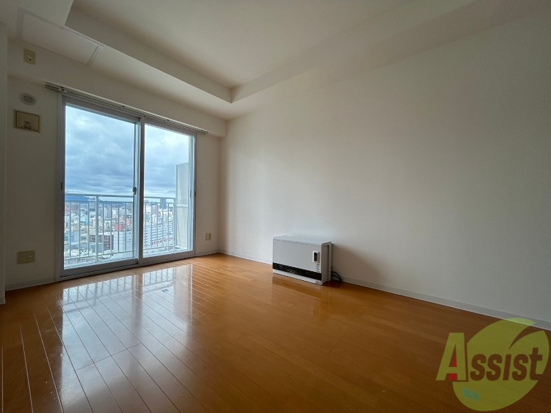 居室・リビング　広くてキレイなお部屋が広がっていて、充実した生活が送れそう。