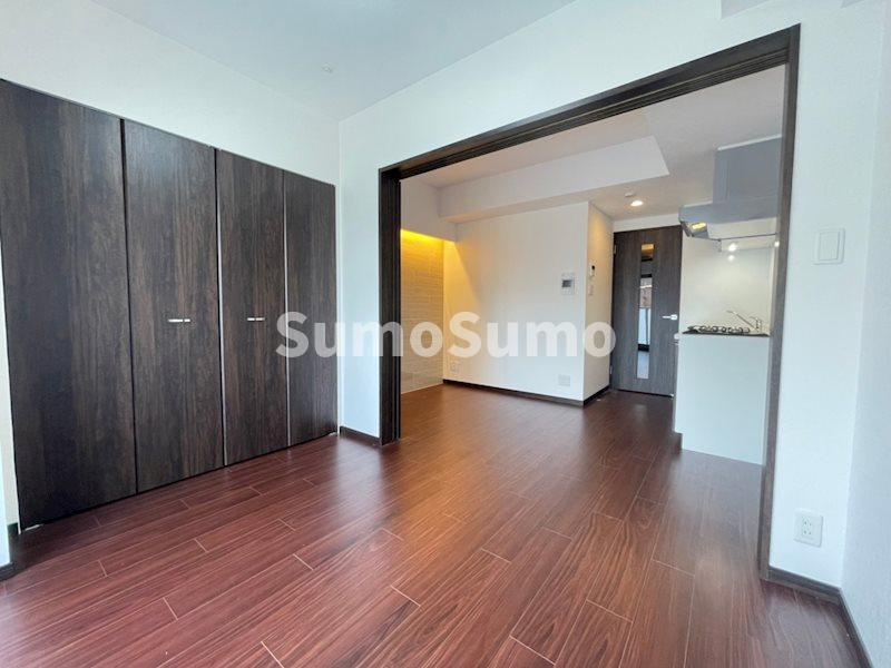 その他部屋・スペース　落ち着いて過ごせるお部屋なので、寝室にいかがでしょうか