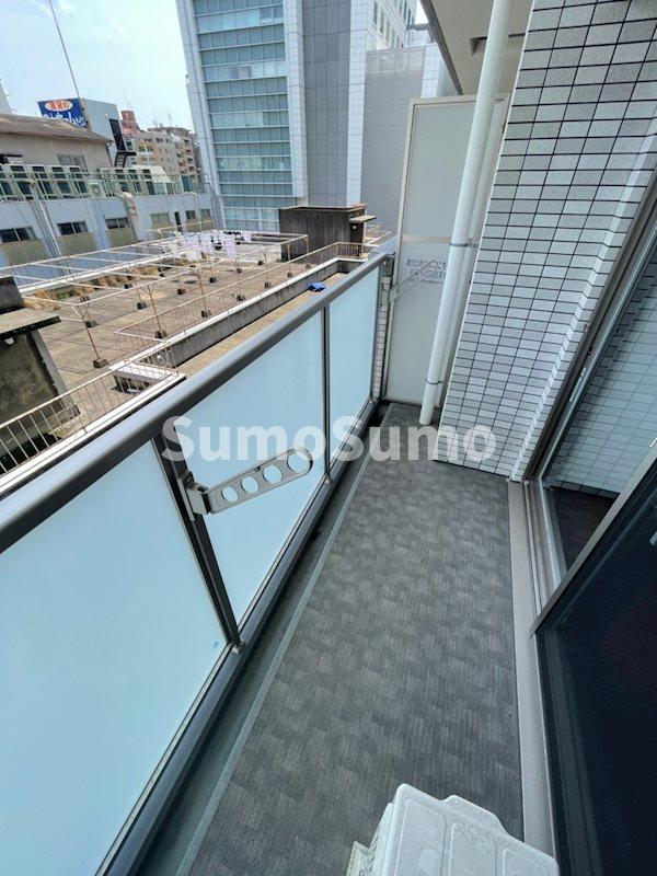 バルコニー　開放的で明るい空間を演出してくれるバルコニーです