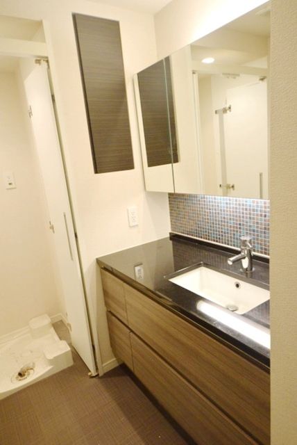 洗面設備　★清潔感のある洗面台です★