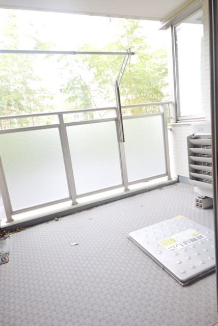 その他設備　★広々としたバルコニーです★