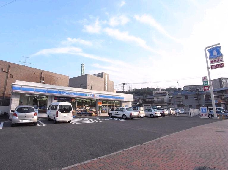 コンビニ　ローソン八幡山王一丁目店（コンビニ）まで305m