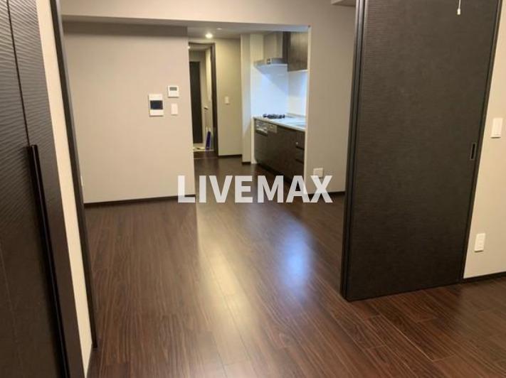 居室・リビング　※別部屋のお写真になります