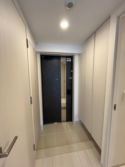 玄関　※写真は同タイプ住戸です。
