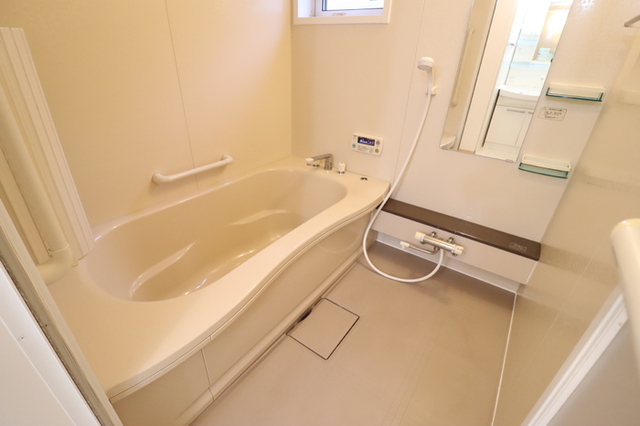 バス・シャワールーム　浴室