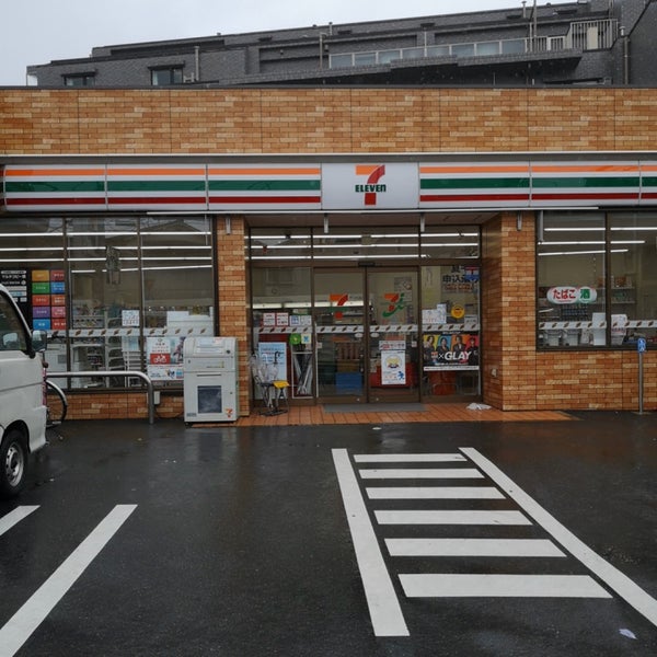 コンビニ　セブンイレブン大田区東蒲田キネマ通り店（コンビニ）まで129m