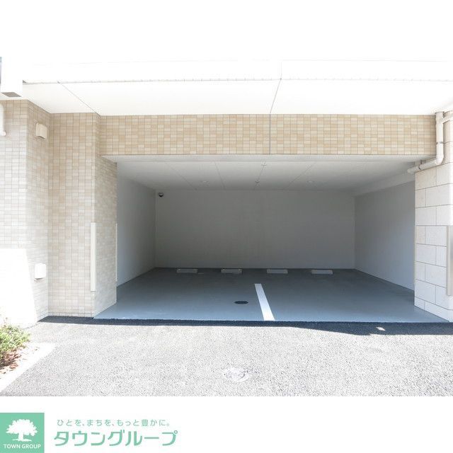 駐車場　2台（別途契約要）