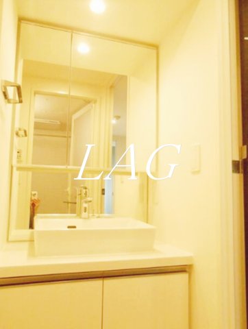 洗面設備　洗面台です。