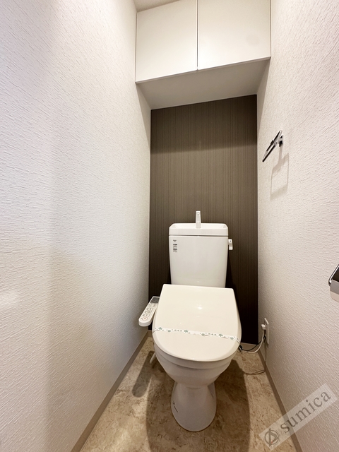 トイレ　温水洗浄便座付き♪♪