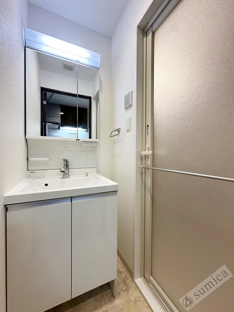 洗面設備　シャンプードレッサー付き・朝シャンもこちらで♪♪