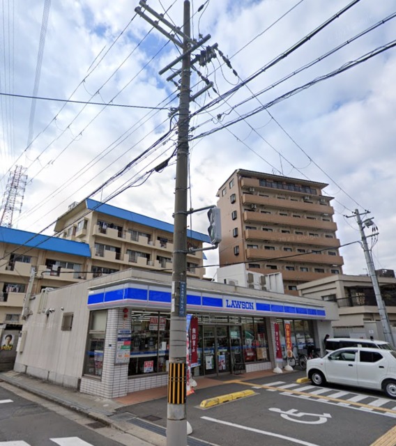 コンビニ　ローソン東大阪荒本西四丁目店（コンビニ）まで325m