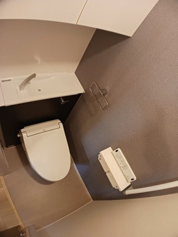 トイレ　ゆったりとした空間のトイレです