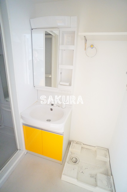 洗面設備　身支度に欠かせない独立洗面台♪